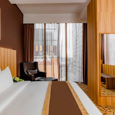 Bay Hotel Ho Chi Minh Екстериор снимка